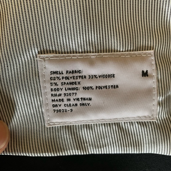 Vest - Picture 4 of 4